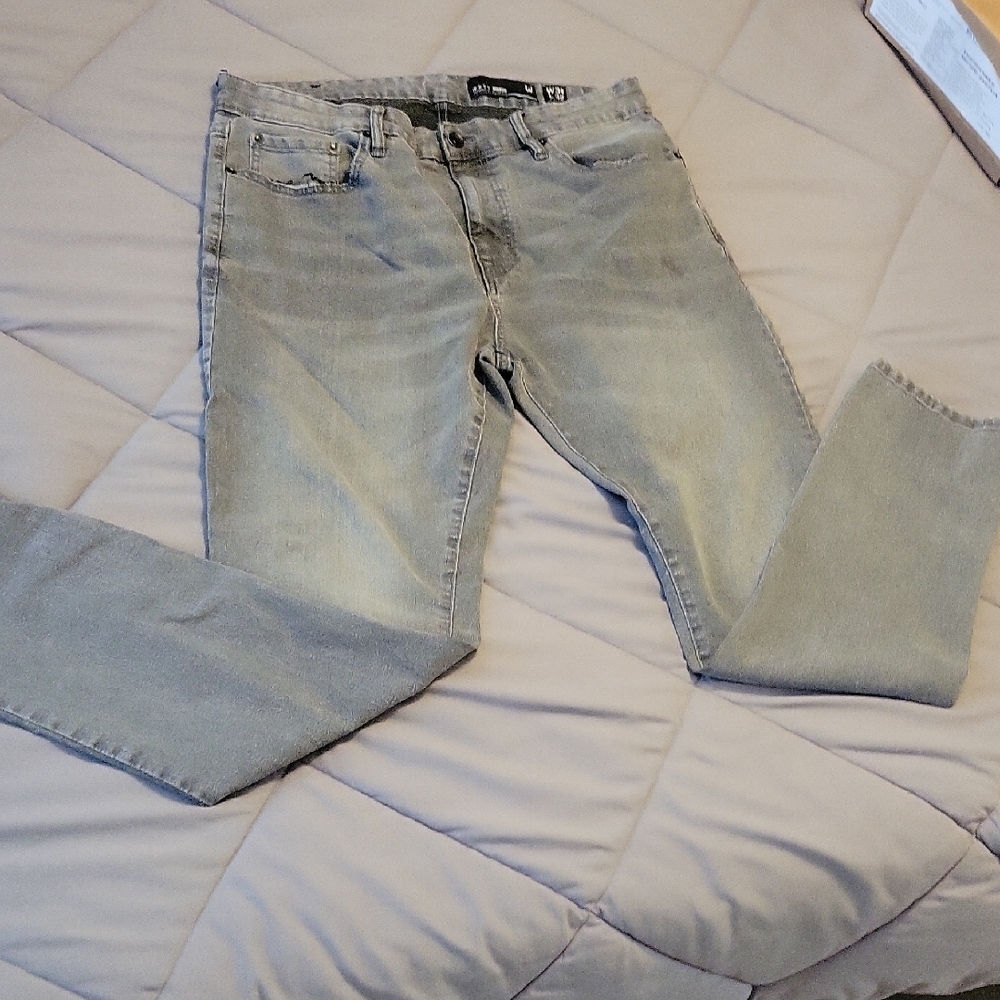 Men's Light Gray Jeans